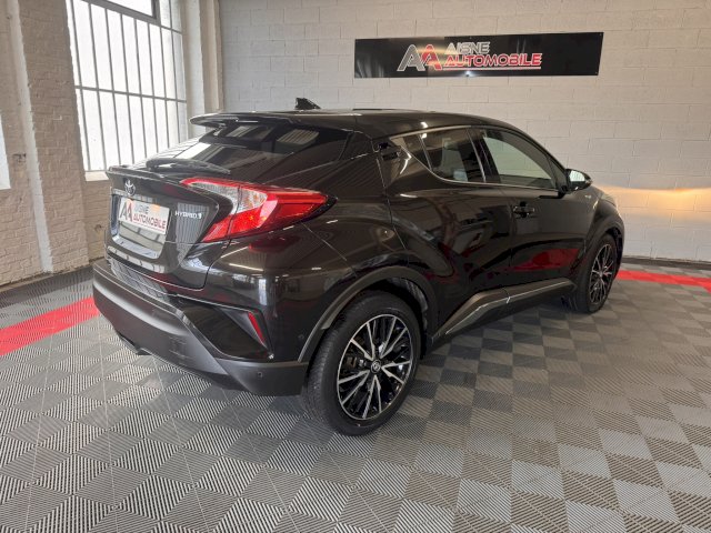 Toyota Toyota C-Hr 122h Distinctive 2WD E-CVT