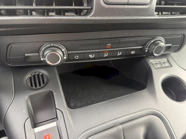 Citroen Citroën Berlingo Berlingo Fourgon Driver M 650kg 1.5 BlueHDi 100CV BVM6