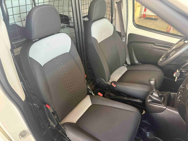 Fiat Fiat Fiorino 1.3 Multijet 80 pack professionnel nav