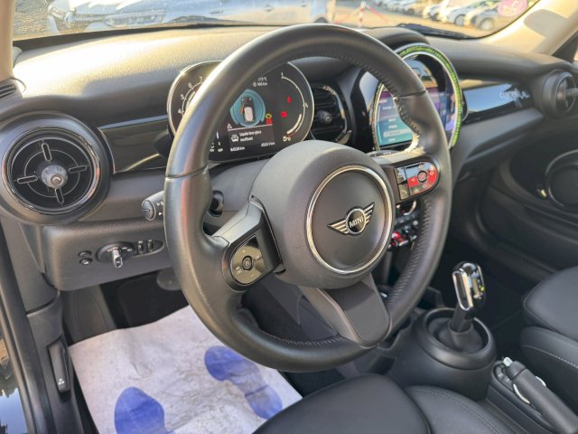 Mini Mini Mini Cooper 136ch Edition Camden BVA7