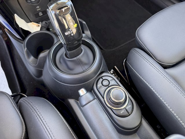Mini Mini Mini Cooper 136ch Edition Camden BVA7