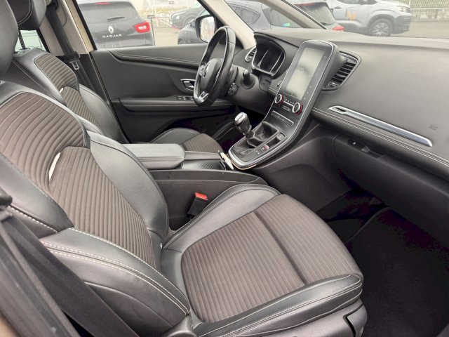 Renault Renault Grand Scenic 1.7 Blue dCi 150ch Intens 7 places