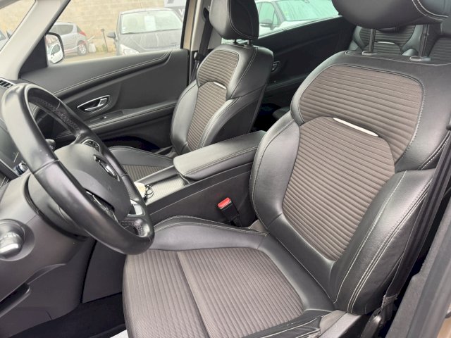 Renault Renault Grand Scenic 1.7 Blue dCi 150ch Intens 7 places