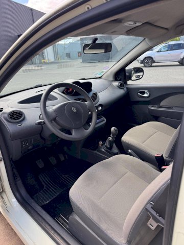 Renault Renault Twingo II (C44) 1.2 LEV 16v 75ch Authentique eco²