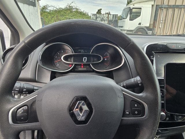 Renault Renault Clio IV 1.5 dCi 90ch 2 places société VASP