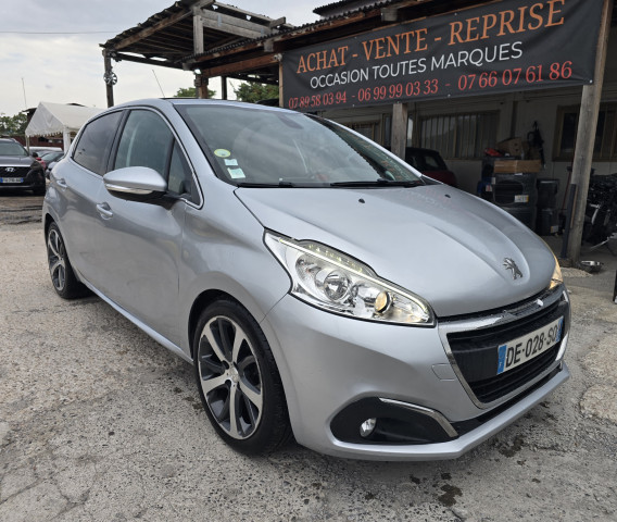 Peugeot Peugeot 208  1.6 e-HDi115 FAP Féline 5p