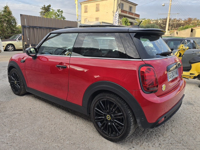 Mini Mini III (F56) Cooper SE 184ch Edition Camden BVA 5CV