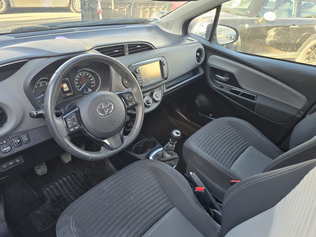 Toyota Toyota Yaris III 110 VVT-i France Connect 5p RC19