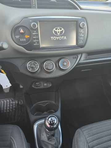 Toyota Toyota Yaris III 110 VVT-i France Connect 5p RC19