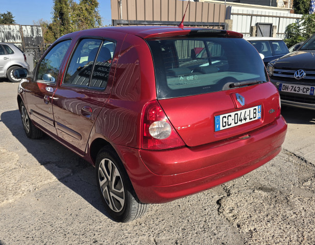 Renault Renault Clio II 1.5 dCi 80ch Confort Pack Clim 5p
