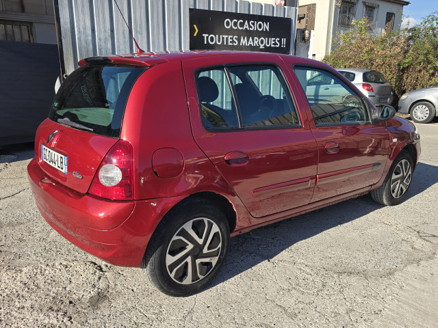 Renault Renault Clio II 1.5 dCi 80ch Confort Pack Clim 5p