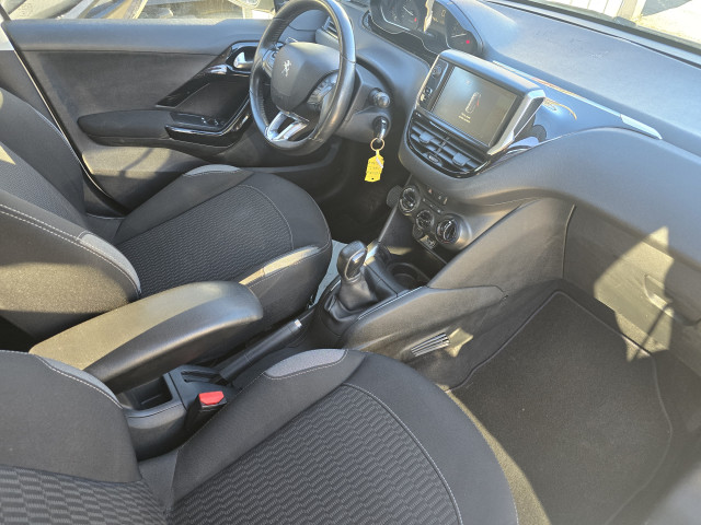 Peugeot Peugeot 208 1.6 BlueHDi 90ch Business 5p