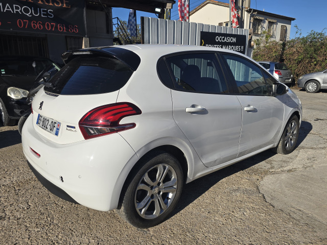 Peugeot Peugeot 208 1.6 BlueHDi 90ch Business 5p