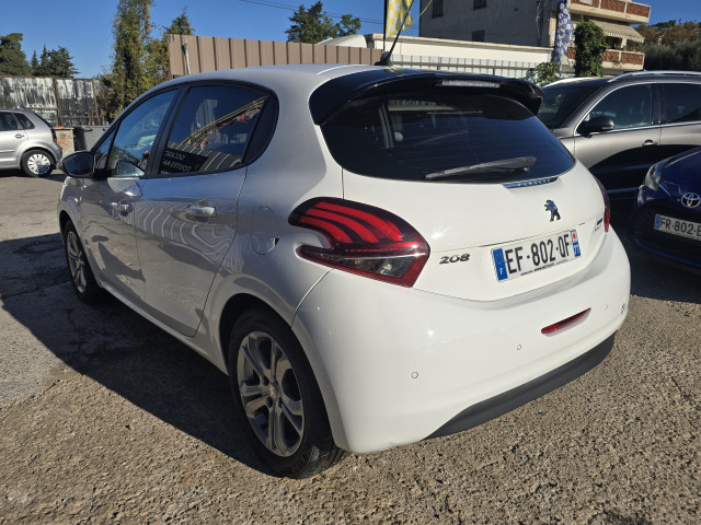Peugeot Peugeot 208 1.6 BlueHDi 90ch Business 5p