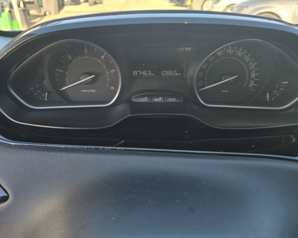 Peugeot Peugeot 208 1.6 BlueHDi 90ch Business 5p