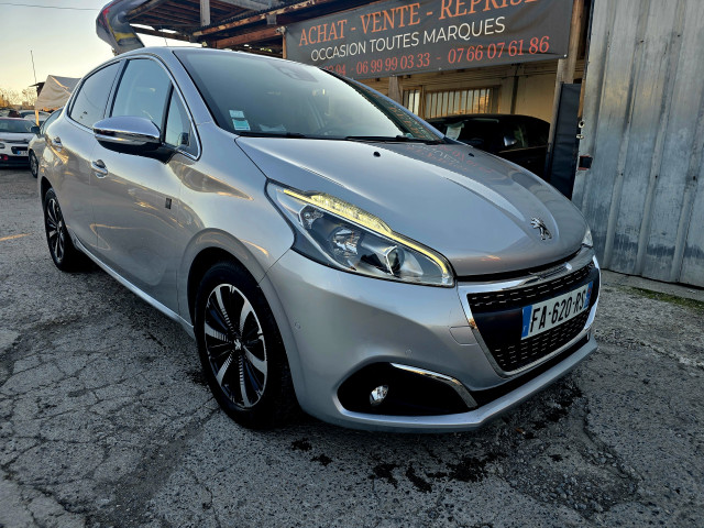 Peugeot Peugeot 208 1.2 110ch Tech Edition S&S 5p