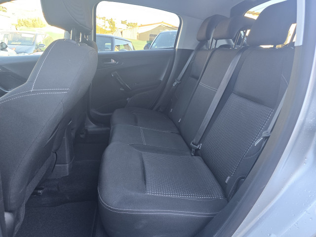 Peugeot Peugeot 208 1.2 110ch Tech Edition S&S 5p