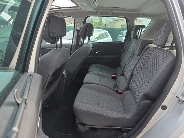 Renault Renault Scenic III 1.5 dCi 110ch Toit ouvrant eco²