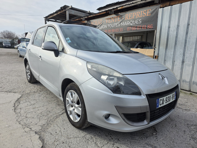 Renault Renault Scenic III 1.5 dCi 110ch Toit ouvrant eco²