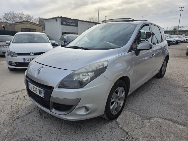 Renault Renault Scenic III 1.5 dCi 110ch Toit ouvrant eco²