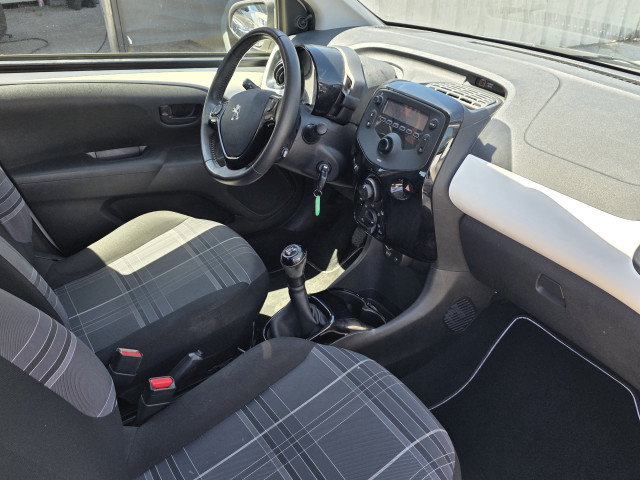 Peugeot Peugeot 108  1.2 PureTech Style 5p