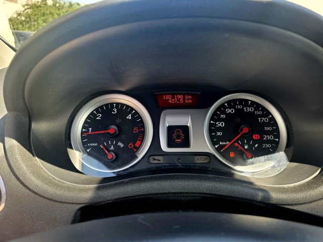 Renault Renault Clio III phase 2 1.5 dCi 70ch Night & Day