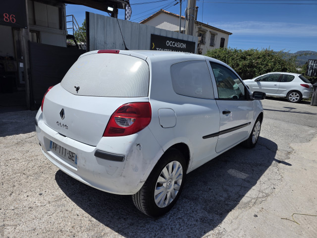 Renault Renault Clio III dCi 70ch Société 2 places Clim