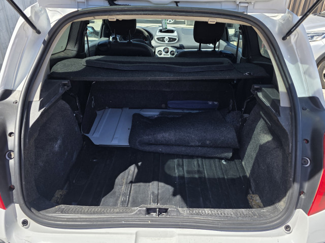 Renault Renault Clio III dCi 70ch Société 2 places Clim