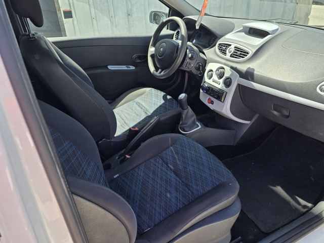 Renault Renault Clio III dCi 70ch Société 2 places Clim