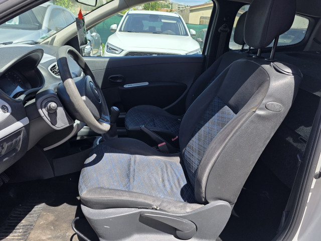 Renault Renault Clio III dCi 70ch Société 2 places Clim