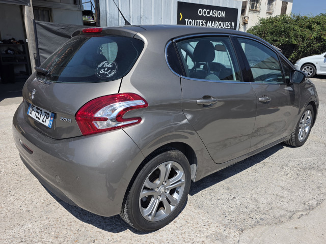 Peugeot Peugeot 208  1.6 VTi Allure BA 5p