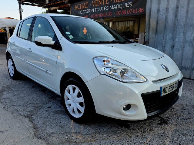 Renault Renault Clio III (B/C85) 1.5 dCi 70ch Dynamique 5p
