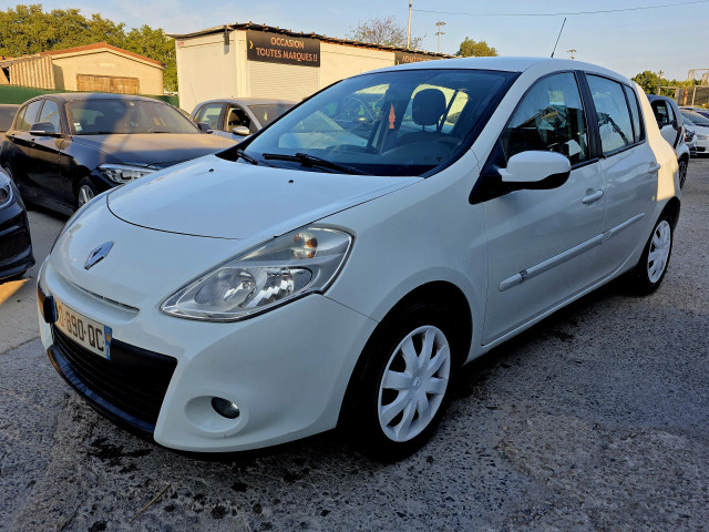 Renault Renault Clio III (B/C85) 1.5 dCi 70ch Dynamique 5p