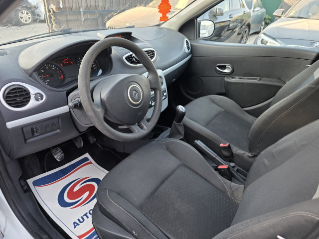 Renault Renault Clio III (B/C85) 1.5 dCi 70ch Dynamique 5p