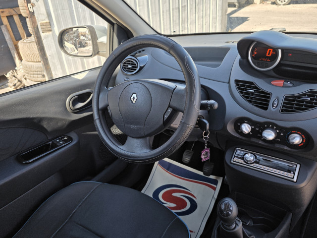 Renault Renault Twingo II 1.2 LEV 16v 75ch Expression eco²