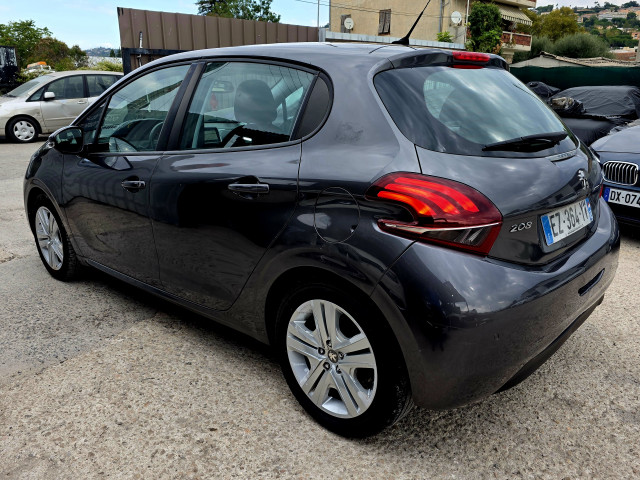 Peugeot Peugeot 208  1.2 PureTech 82ch Style 5p