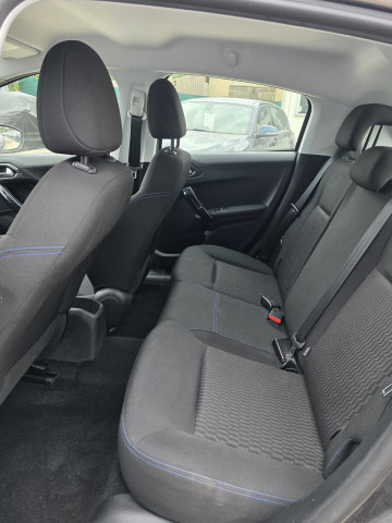 Peugeot Peugeot 208  1.2 PureTech 82ch Style 5p
