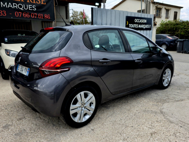 Peugeot Peugeot 208  1.2 PureTech 82ch Style 5p