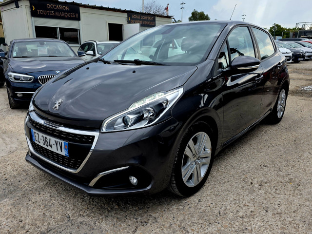Peugeot Peugeot 208  1.2 PureTech 82ch Style 5p