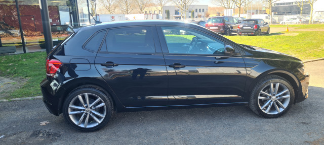 Volkswagen Volkswagen Polo VI 1.6 TDI 95ch Carat Exclusive