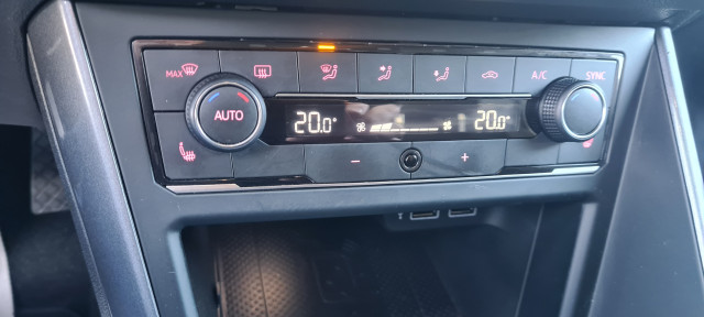 Volkswagen Volkswagen Polo VI 1.6 TDI 95ch Carat Exclusive