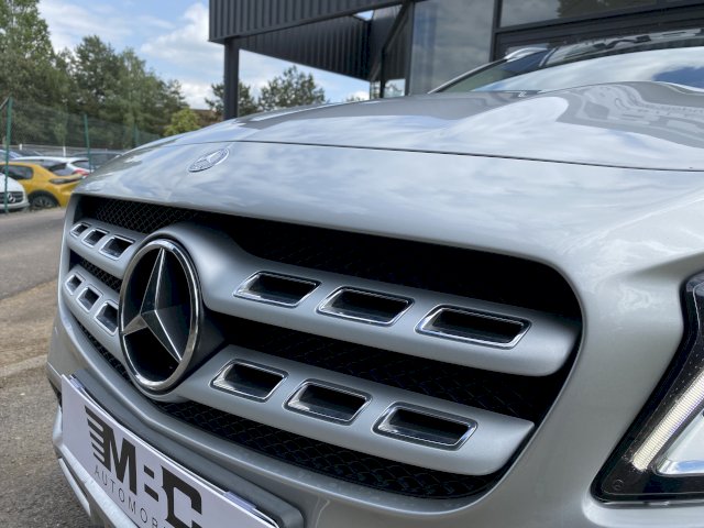 Mercedes-Benz Mercedes-Benz Classe GLA I (X156) 200 Sensation 7G-DCT