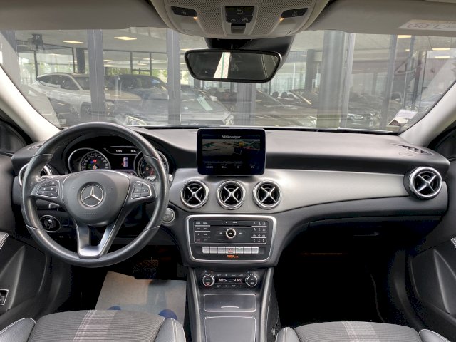 Mercedes-Benz Mercedes-Benz Classe GLA I (X156) 200 Sensation 7G-DCT