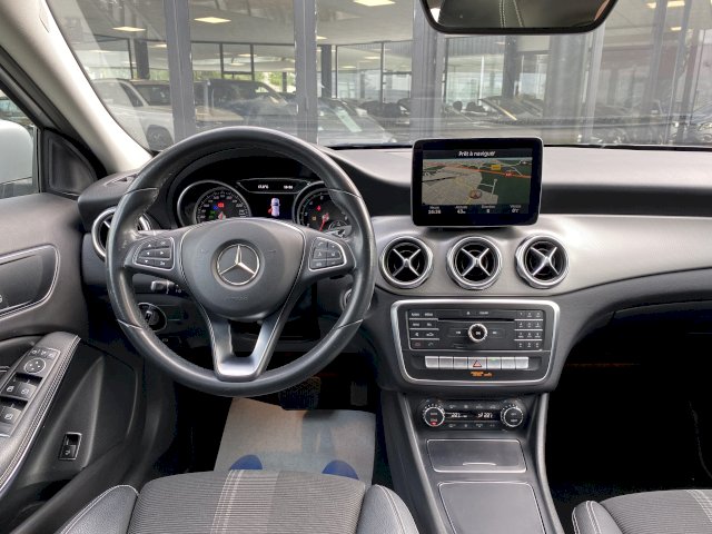 Mercedes-Benz Mercedes-Benz Classe GLA I (X156) 200 Sensation 7G-DCT