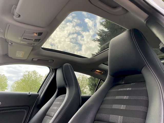 Mercedes-Benz Mercedes-Benz Classe GLA I (X156) 200 Sensation 7G-DCT