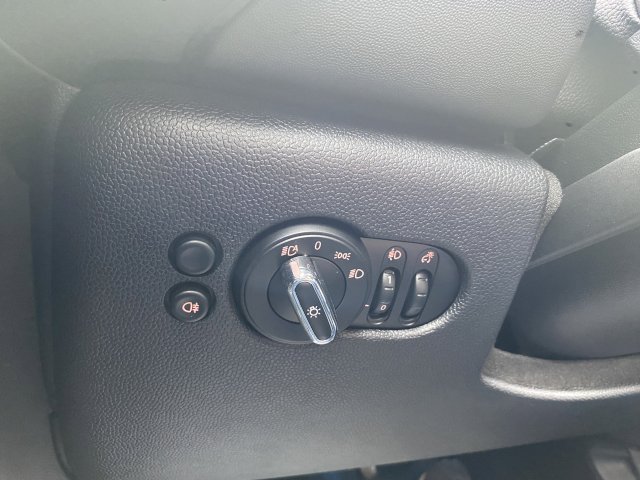 Mini Mini  III (F56) Cooper S 178ch Edition Camden BVA7