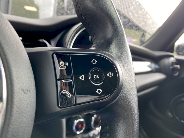 Mini Mini  III (F56) Cooper S 178ch Edition Camden BVA7