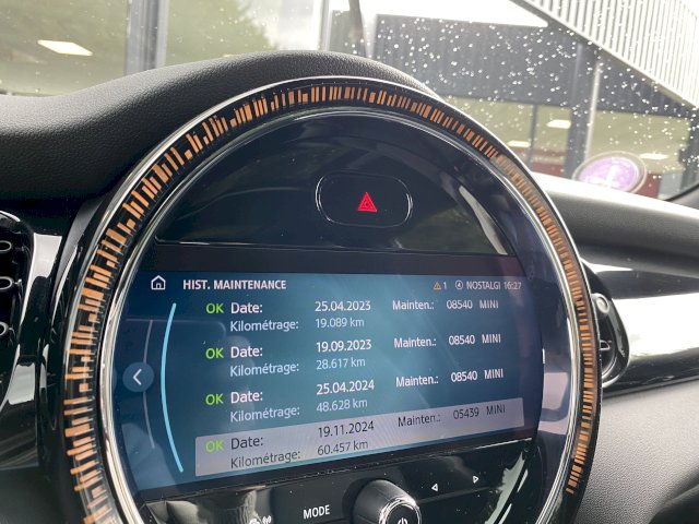 Mini Mini  III (F56) Cooper S 178ch Edition Camden BVA7