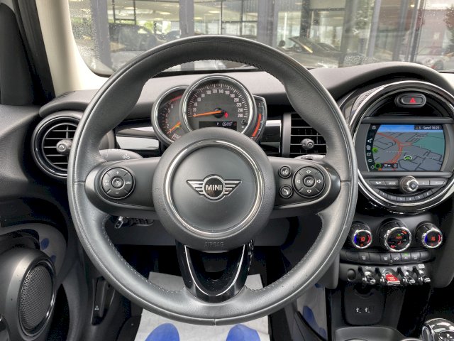 Mini Mini  5p Cooper 136ch Edition Greenwich BVA7 109g