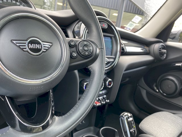 Mini Mini  5p Cooper 136ch Edition Greenwich BVA7 109g